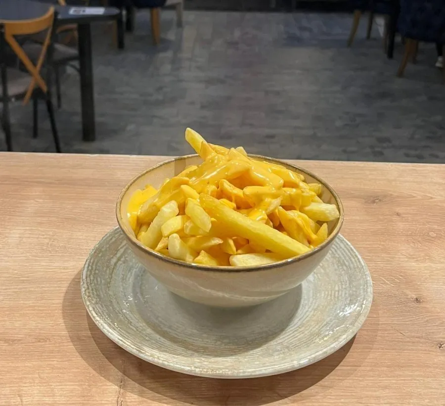 CHEDDAR SOSLU PATATES KIZARTMASI