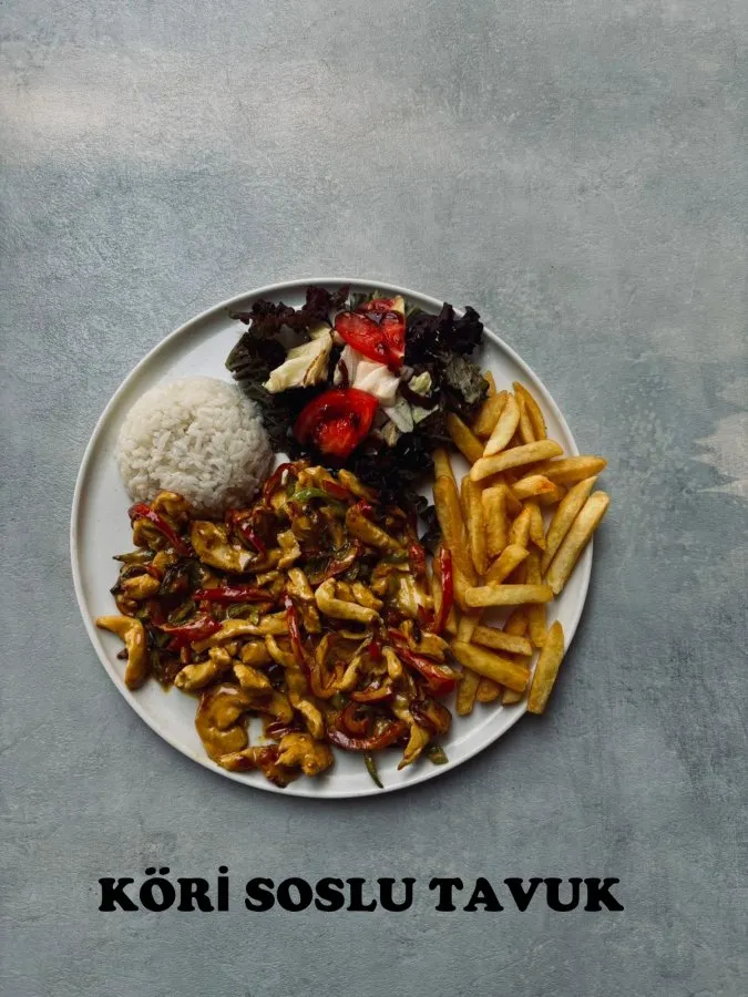KÖRİ SOSLU TAVUK