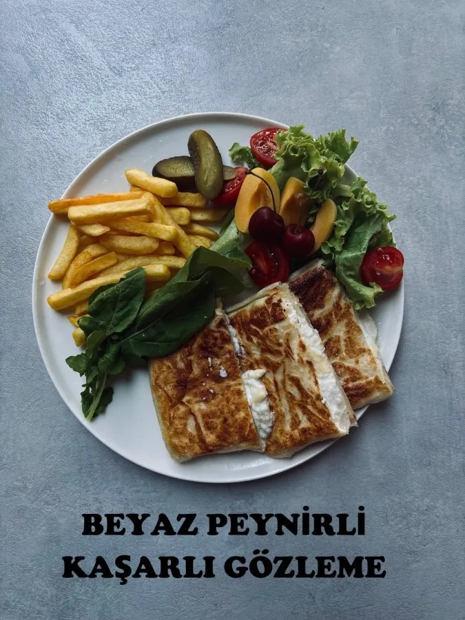 BEYAZ PEYNİRLİ GÖZLEME